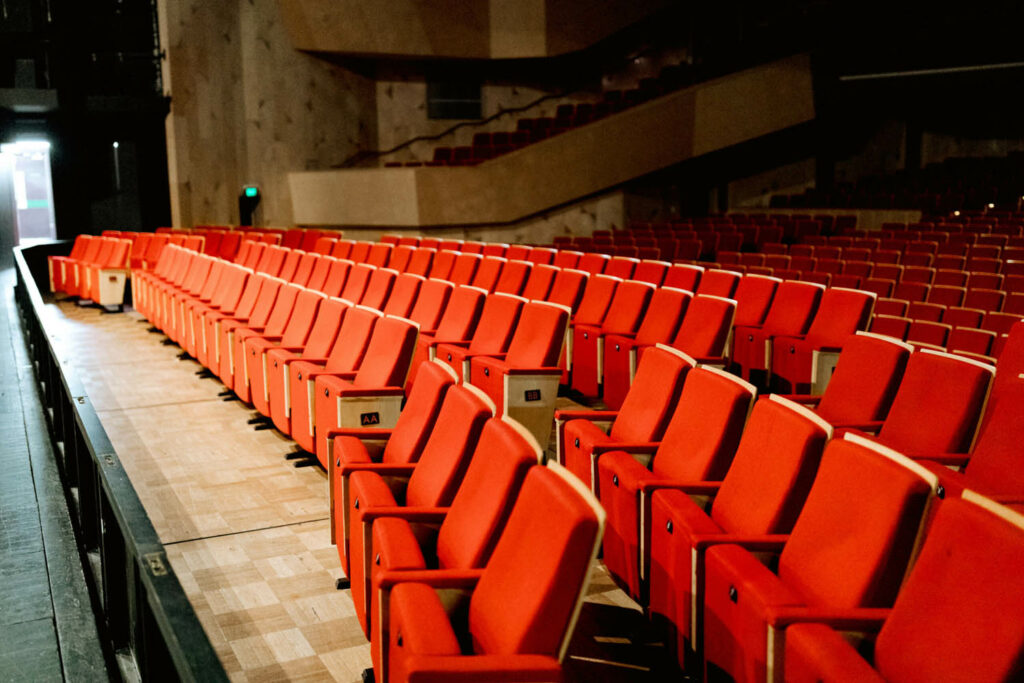 Mcgrath Industries Kiri Te Kanawa Elevating Theatre Stage (3)