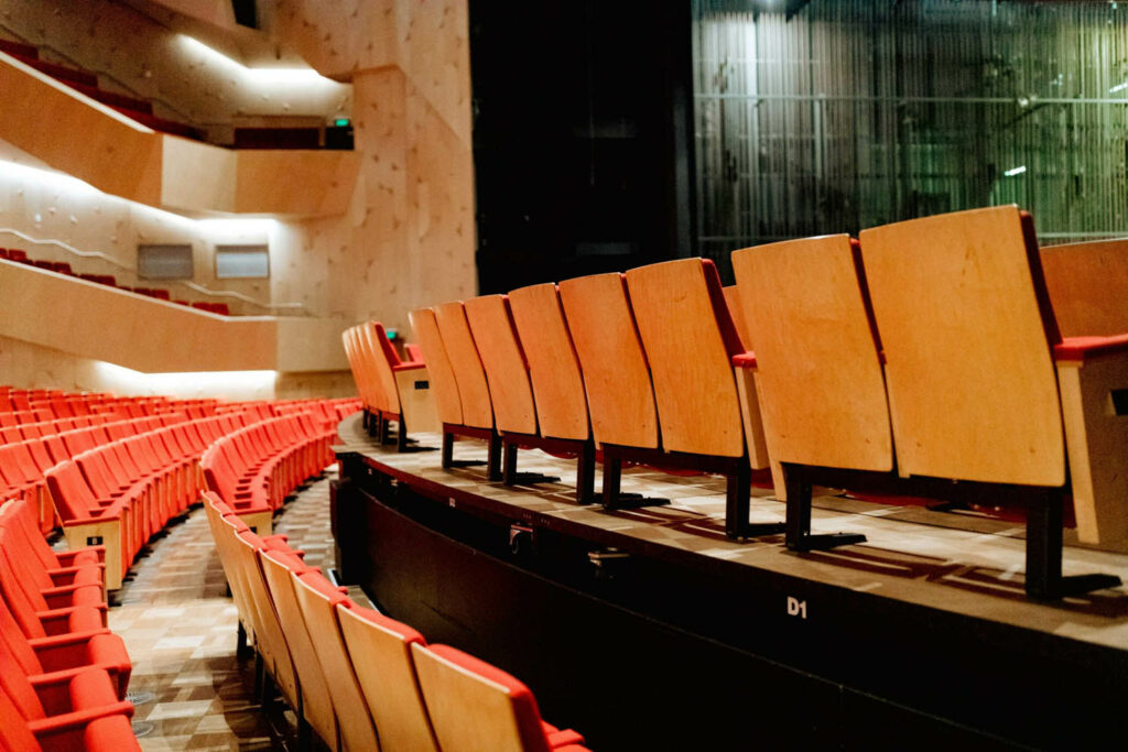 Mcgrath Industries Kiri Te Kanawa Elevating Theatre Stage (8)
